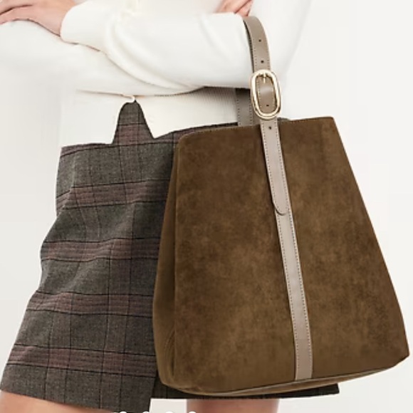 Old navy Medium Carrie Tote Bag in faux suede olive goldtone buckle NWT - Picture 2 of 4